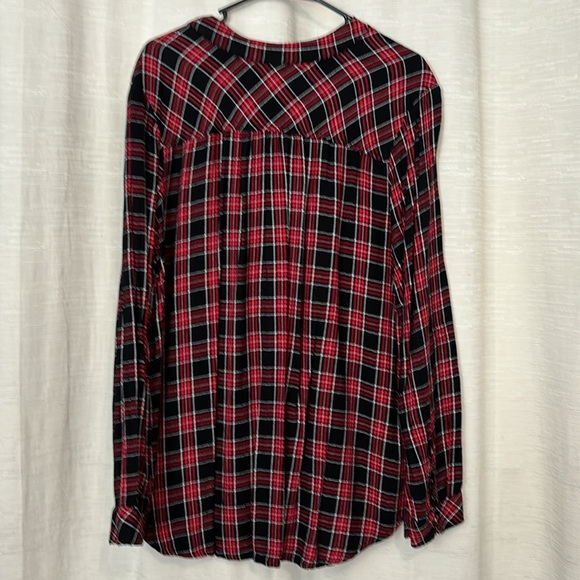 Lord & Taylor plaid red, Black, white long sleeved shirt women's Size 3x - Picture 2 of 5